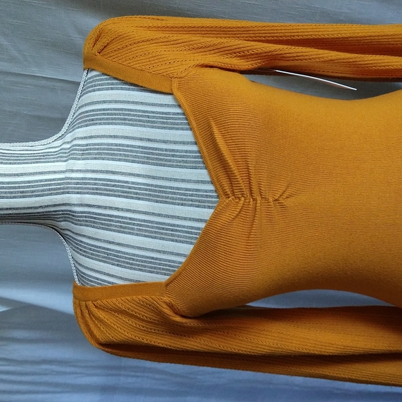 Mustard balloon sleeves knit pullover top wool blend sweetheart neck size small - Picture 4 of 11